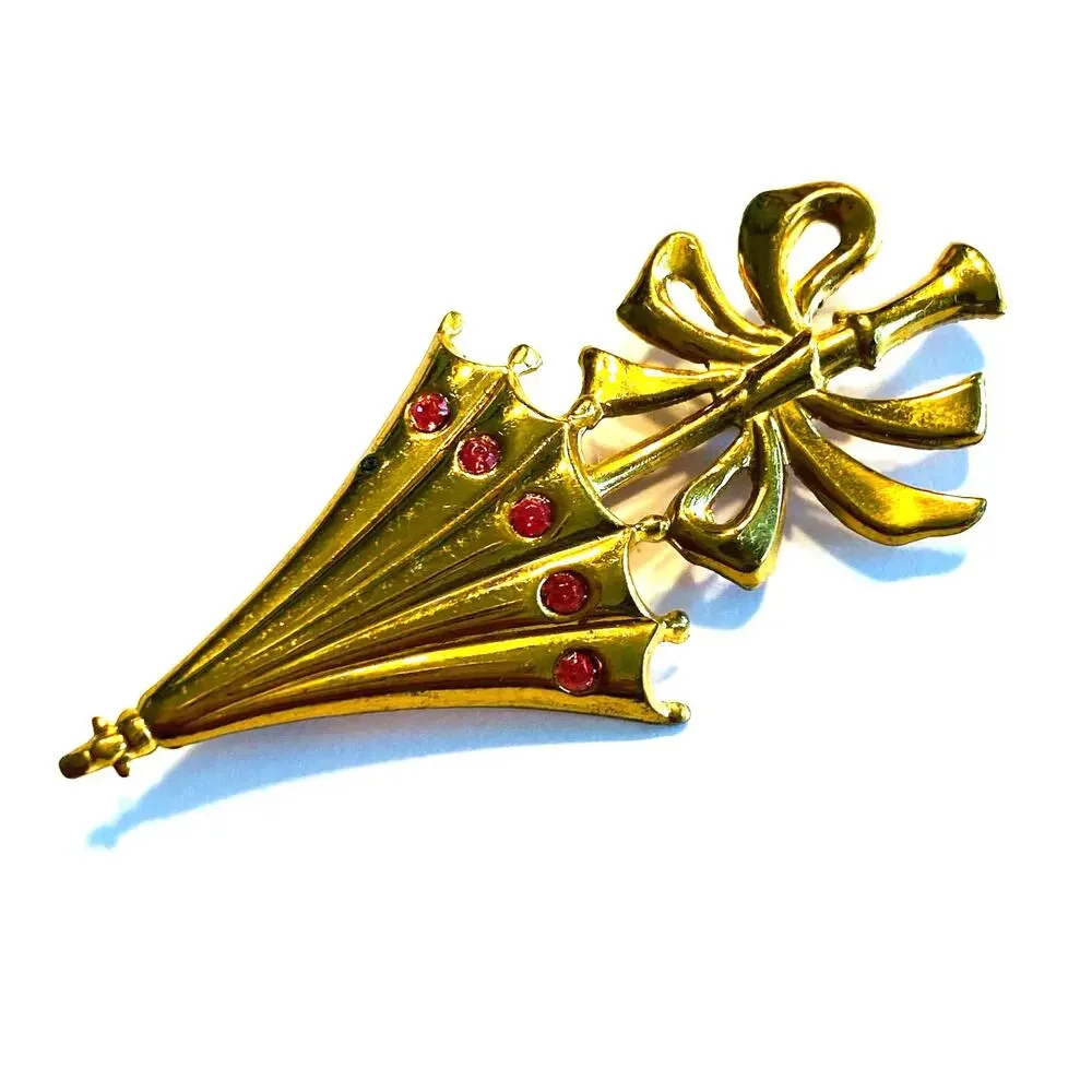 Vintage Mid Century Brooch Charming Dimensional Gold Umbrella & Pink Rhinestones